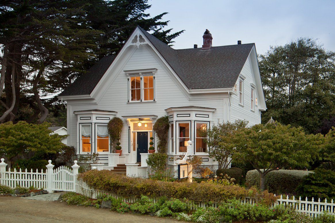 Blue Door Inn - thumb 0