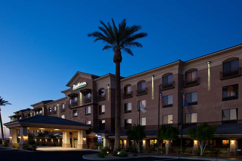 Radisson Hotel Yuma - thumb 1