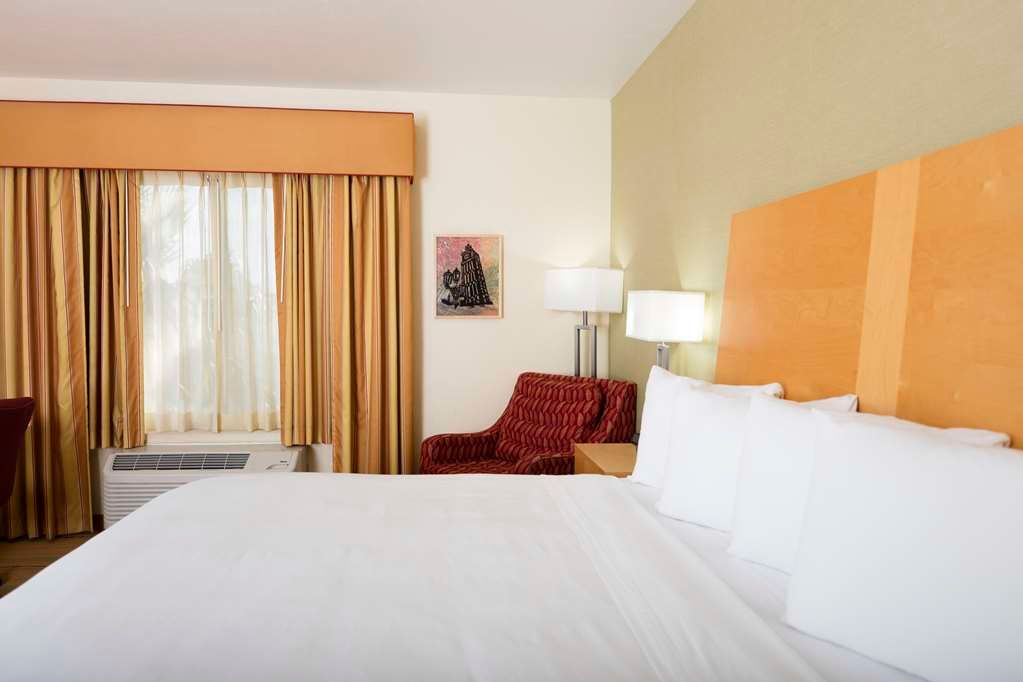 Radisson Hotel Yuma - thumb 4