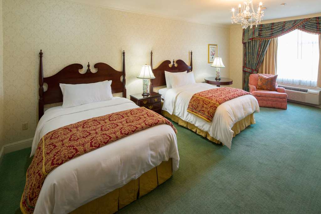 Bristol Hotel - thumb 5