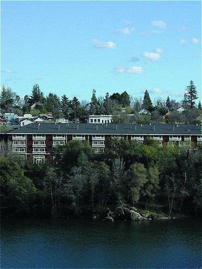 Lake Natoma Inn - thumb 0