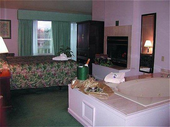 Lake Natoma Inn - thumb 3