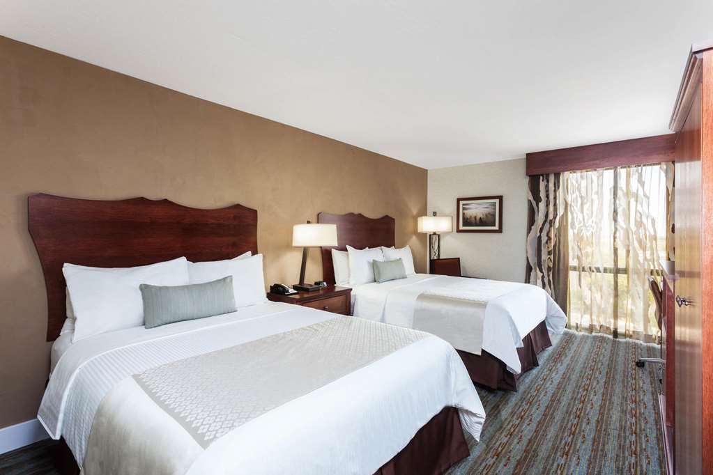 Wyndham Visalia - thumb 3