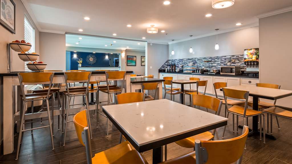 Best Western Visalia Hotel - thumb 11