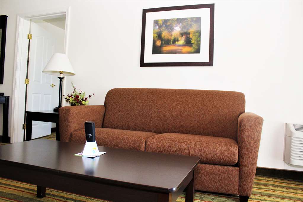 Best Western Visalia Hotel - thumb 13