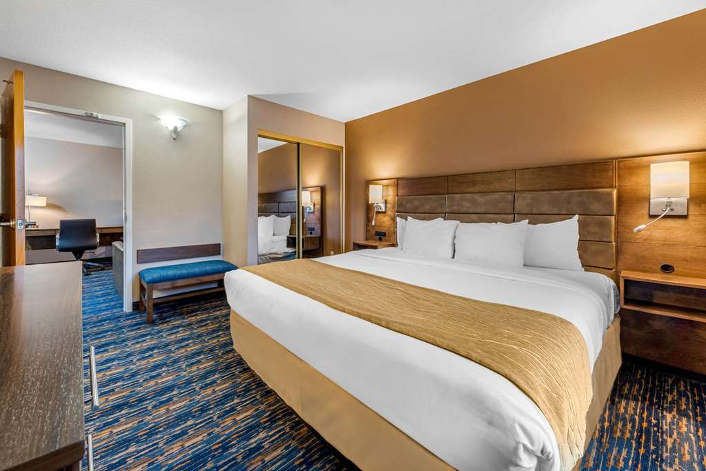 Comfort Inn - thumb 6