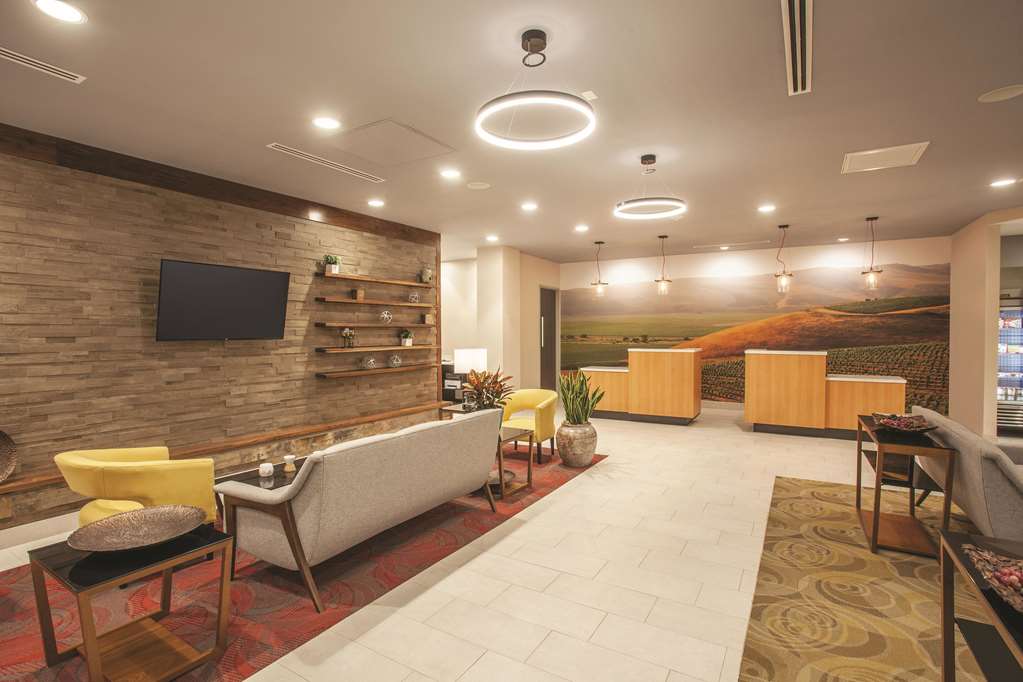 La Quinta Inn & Suites Morgan Hill - thumb 5