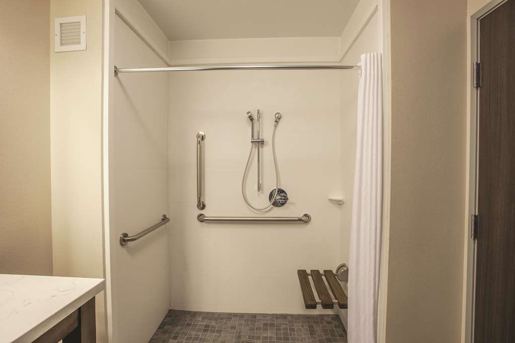La Quinta Inn & Suites Morgan Hill - thumb 8