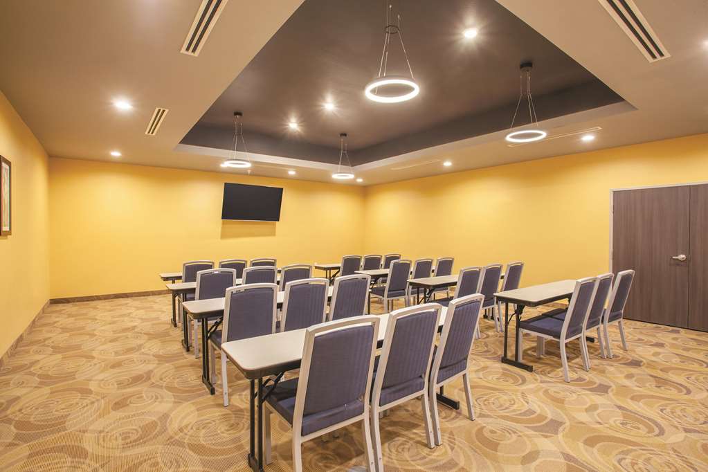 La Quinta Inn & Suites Morgan Hill - thumb 11