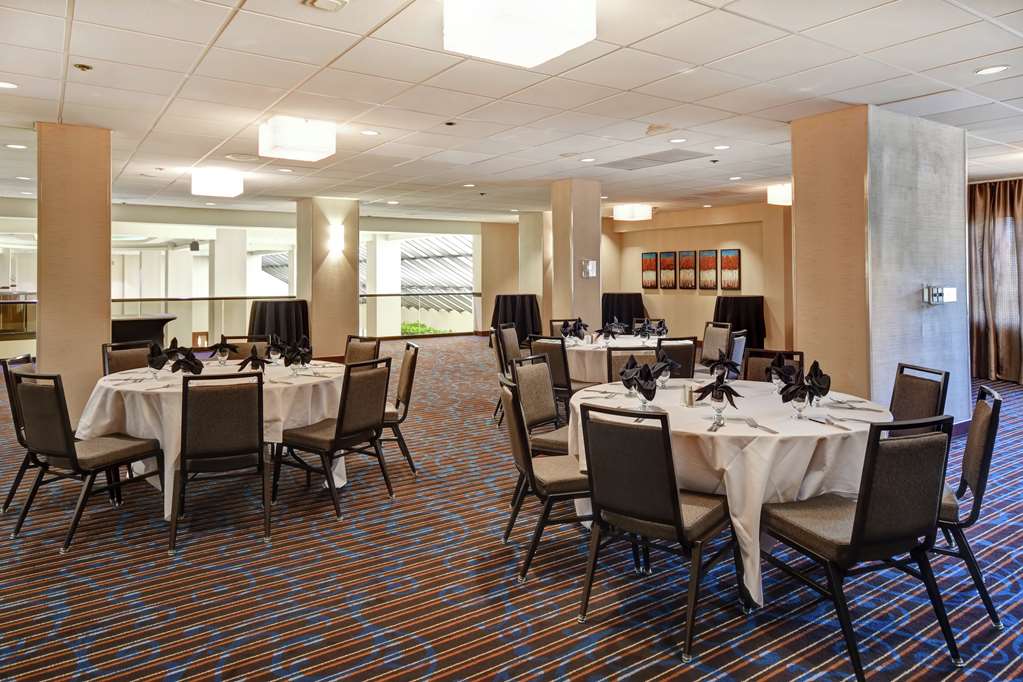 Embassy Suites Hotel Santa Clara - thumb 10
