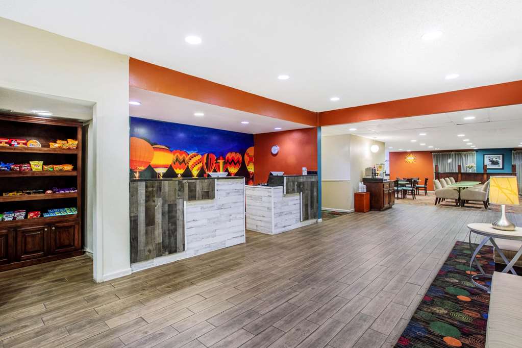 La Quinta Inn Decatur - thumb 3