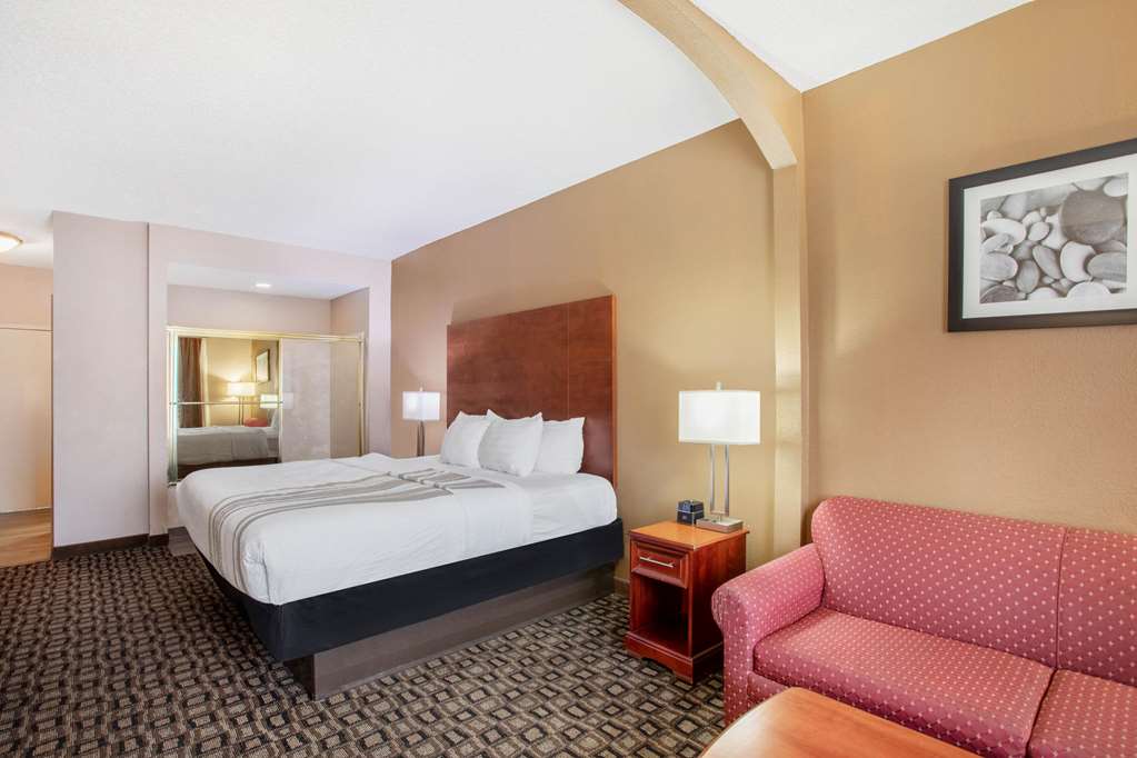 La Quinta Inn Decatur - thumb 11