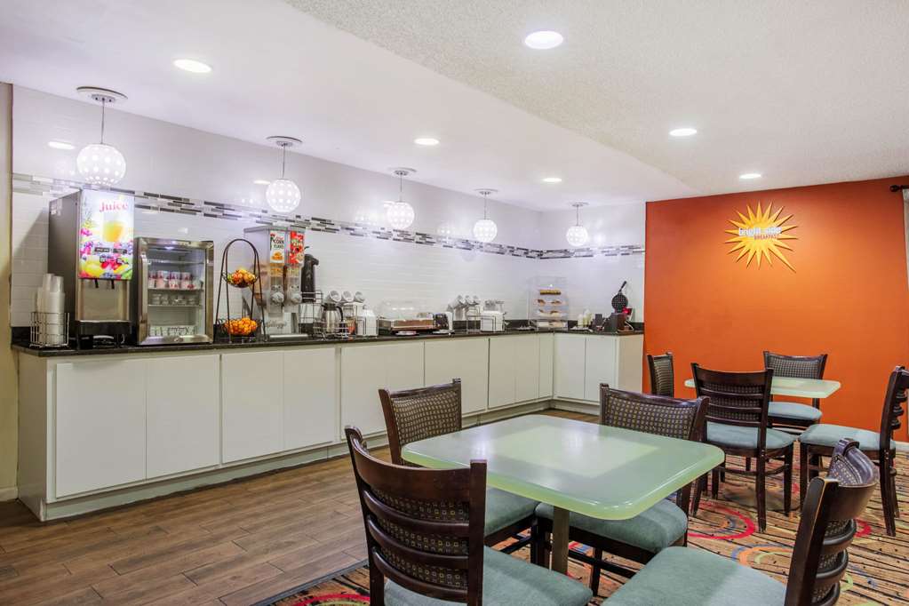 La Quinta Inn Decatur - thumb 15