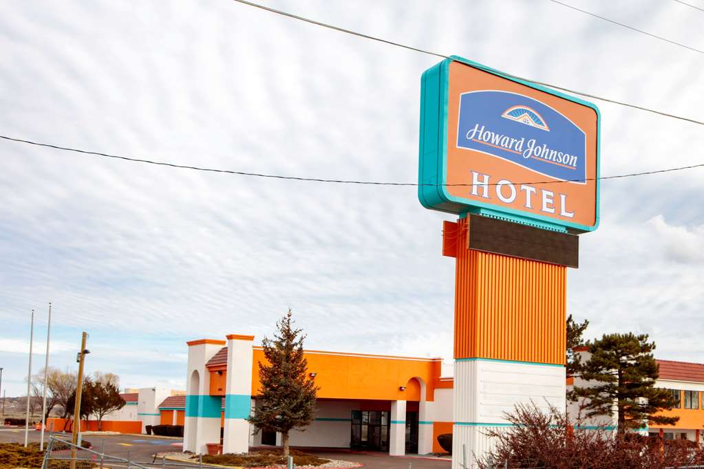 Howard Johnson By Wyndham Gallup - thumb 1
