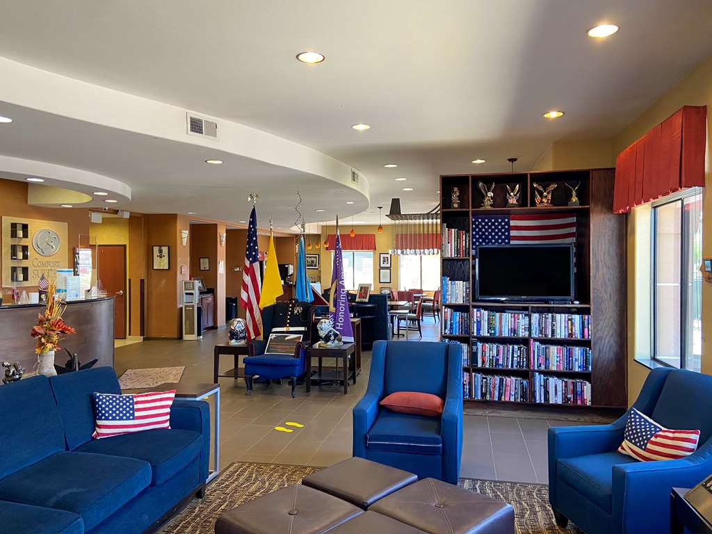 Comfort Suites - thumb 2