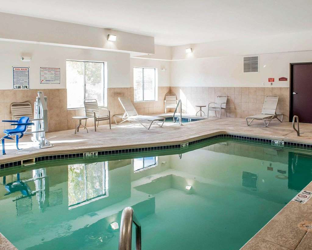 Comfort Suites - thumb 7