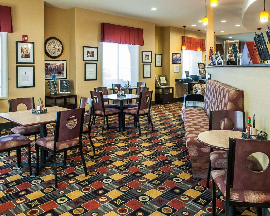 Comfort Suites - thumb 11