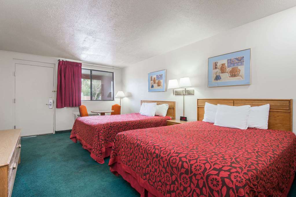 Days Inn Gallup - thumb 4