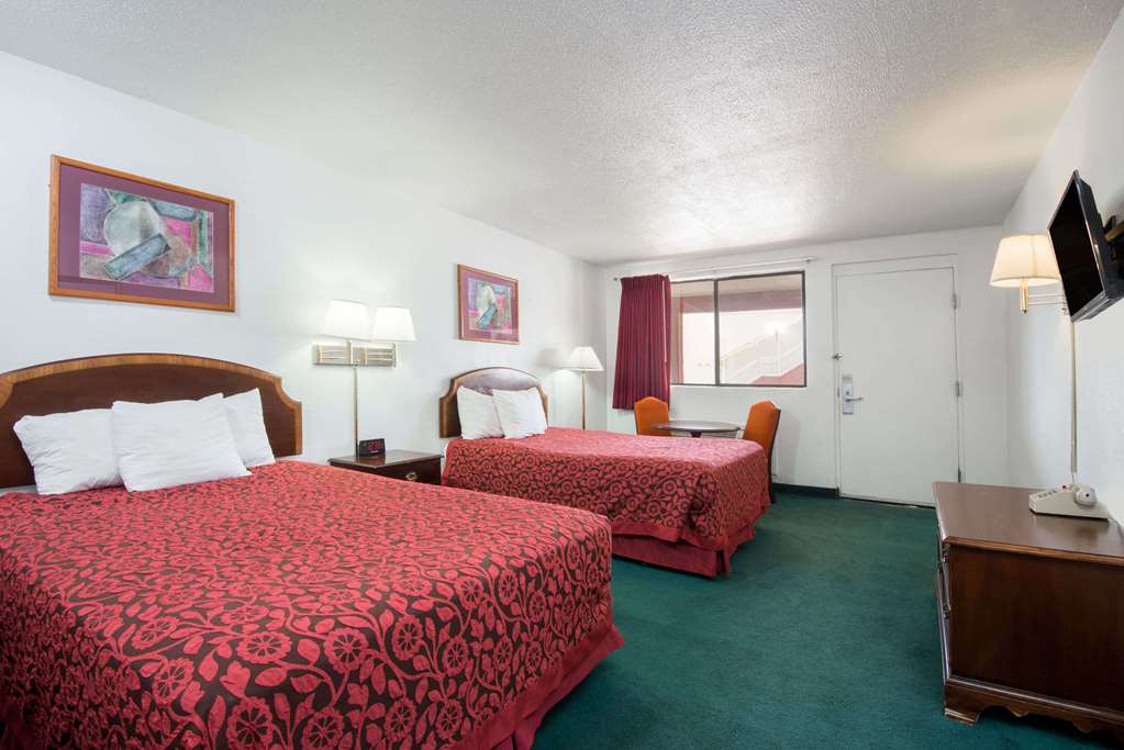 Days Inn Gallup - thumb 8