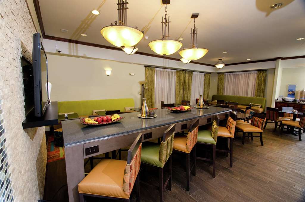 Hampton Inn & Suites Gallup - thumb 12