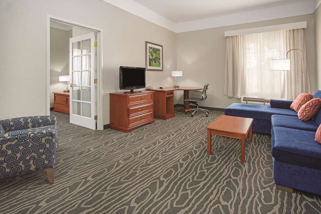 La Quinta Inn & Suites Gallup - thumb 13