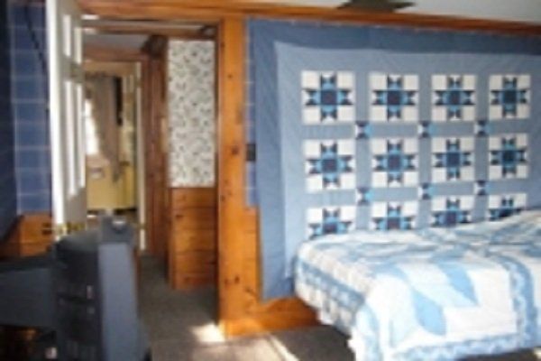 White Trellis Motel - thumb 7