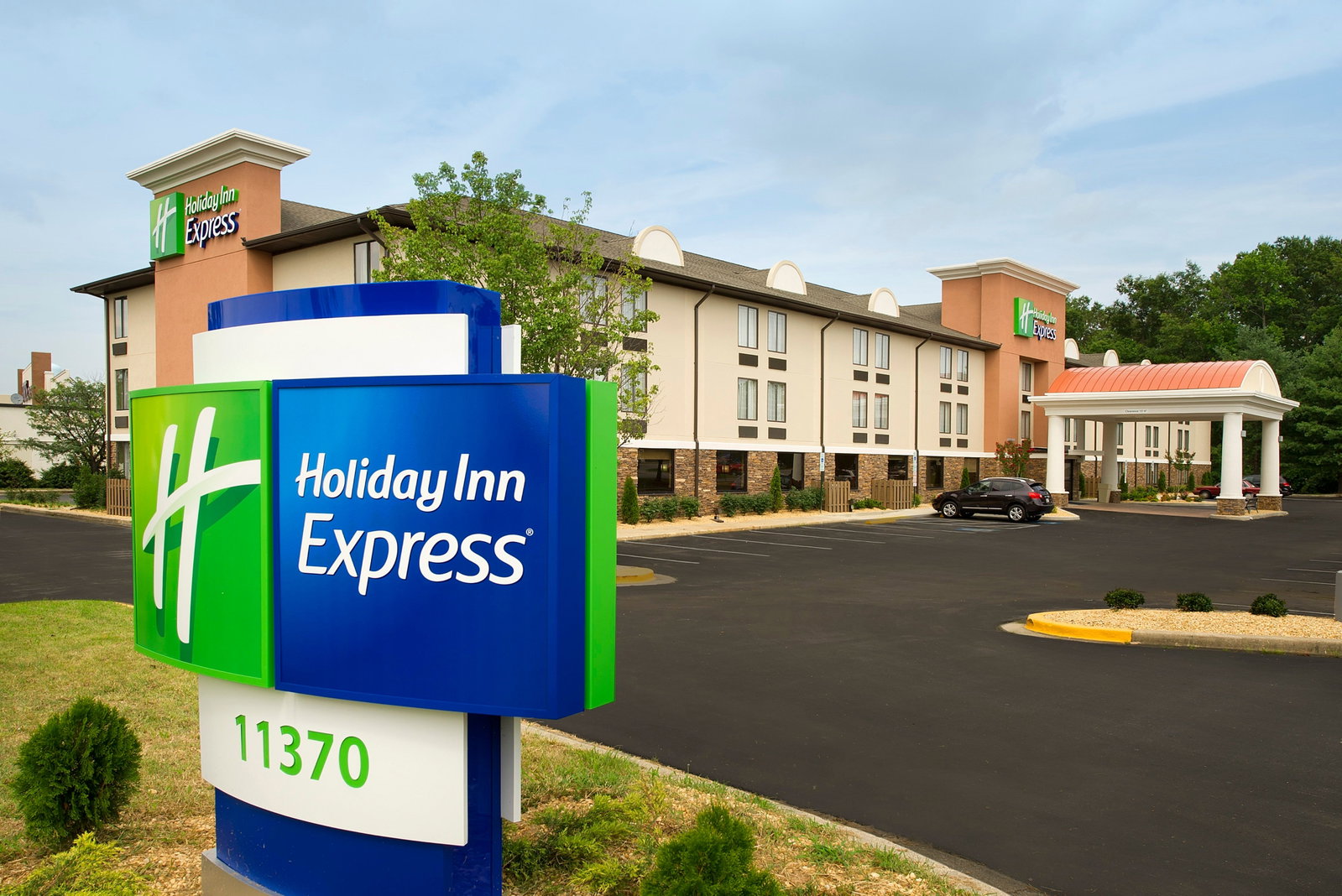 Holiday Inn Express Waldorf - thumb 1