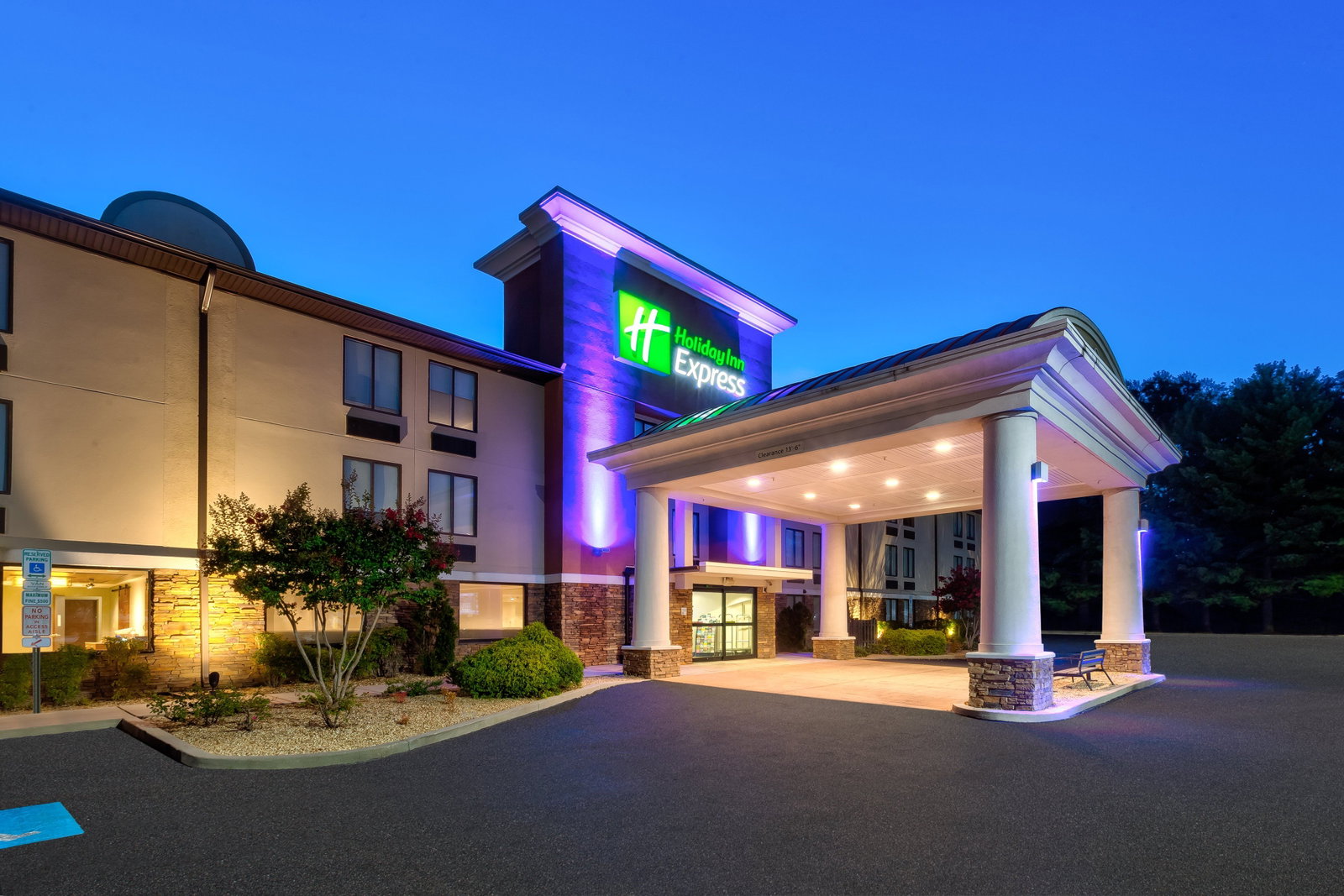Holiday Inn Express Waldorf - thumb 2