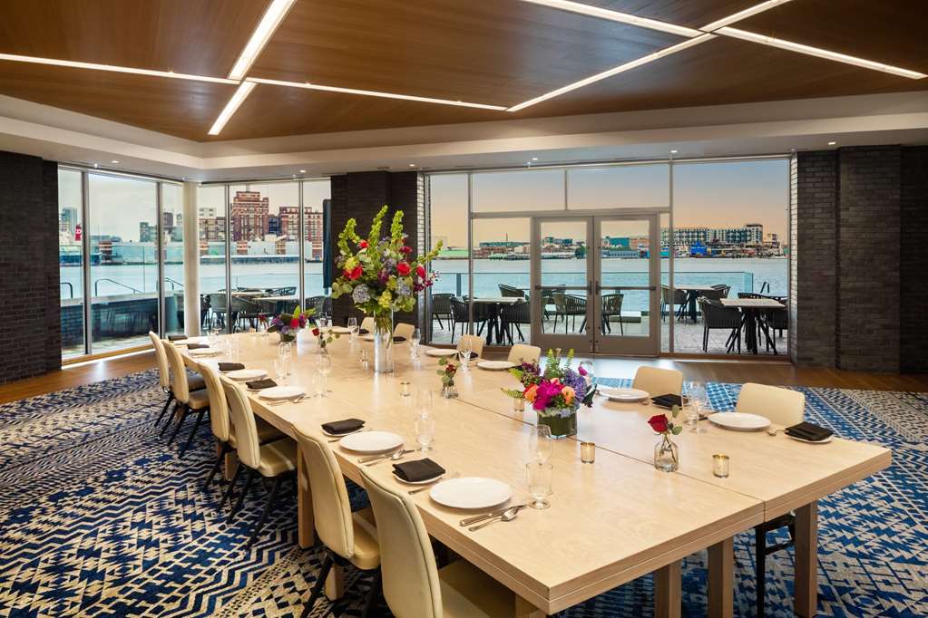 Canopy By Hilton Baltimore Harbor Point - thumb 10