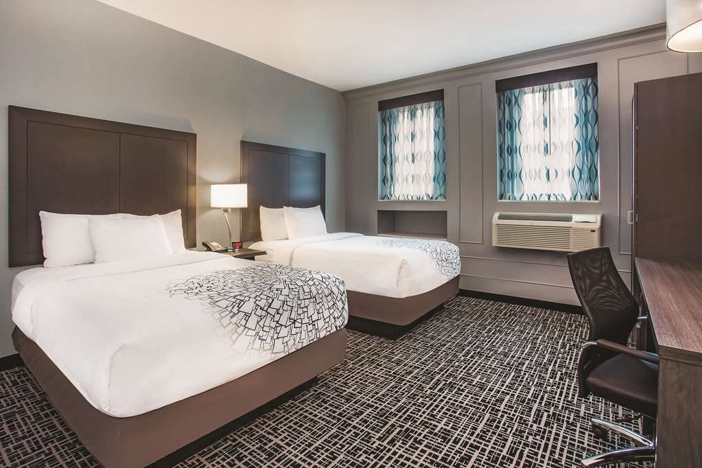 La Quinta Inn/Suites Baltimore Downtown - thumb 8