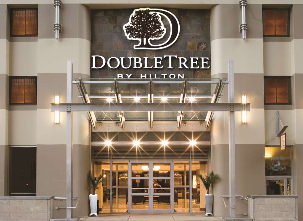 Doubletree Hotel & Suites Pitt Downtown - thumb 0