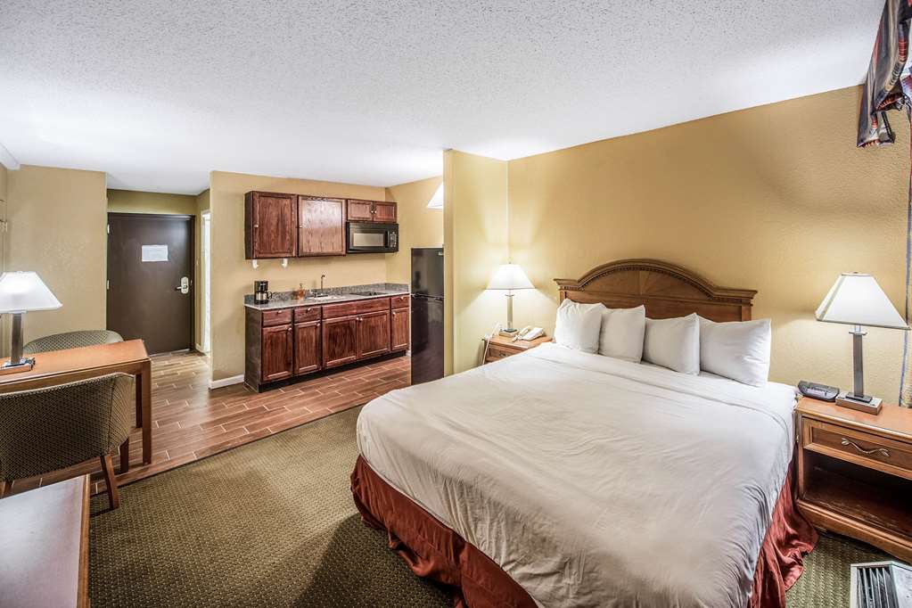 Suburban Studios Fort Wayne - thumb 11