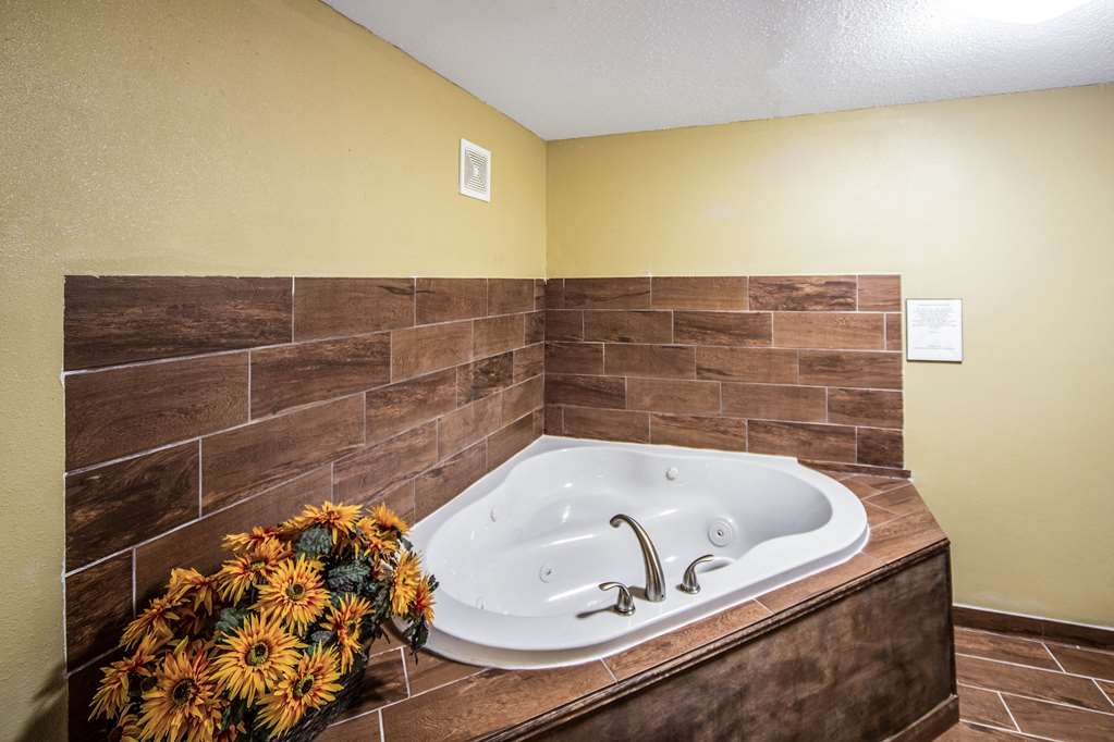 Suburban Studios Fort Wayne - thumb 16