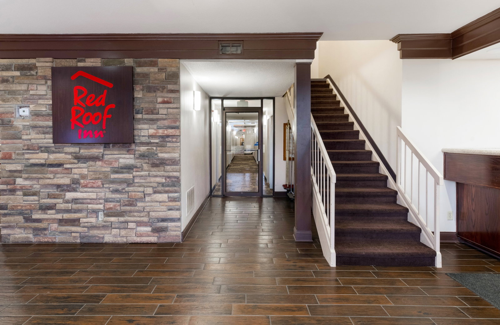 Red Roof Inn Fort Wayne - thumb 6