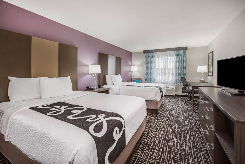 La Quinta Inn & Suites Fairborn - thumb 8
