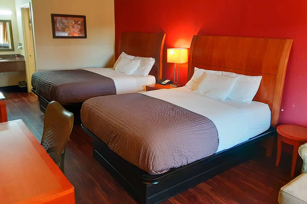 Econo Lodge Inn & Suites - thumb 6