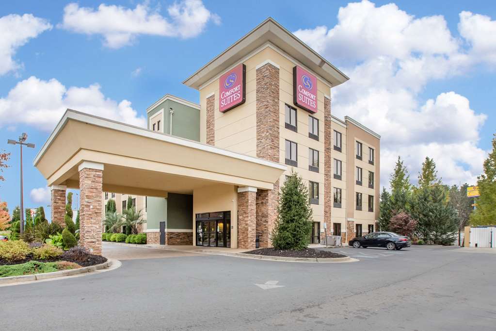 Comfort Suites - thumb 0