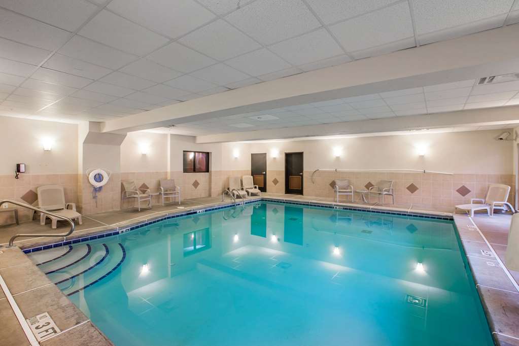 Comfort Suites - thumb 4
