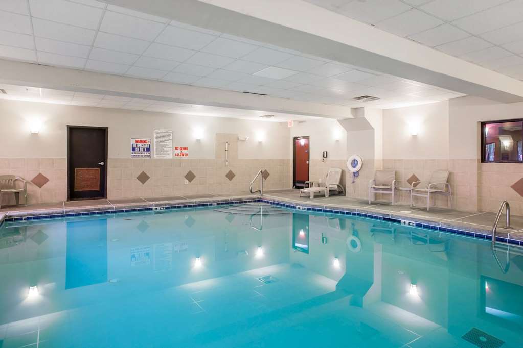 Comfort Suites - thumb 5