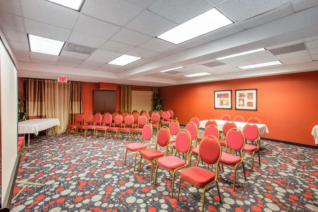 Comfort Suites - thumb 6