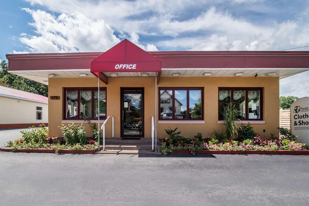 Econo Lodge - thumb 2
