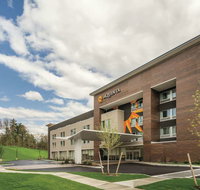 La Quinta Inn  Suites Clifton Park - Accommodation Philadelphia