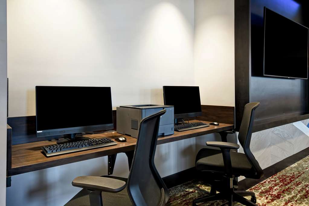 Hilton Garden Inn Lansing West - thumb 17