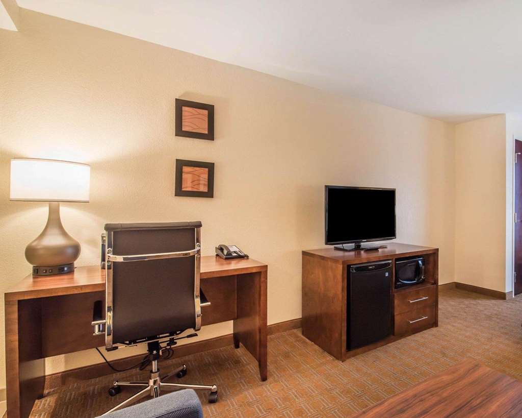 Comfort Inn - thumb 11