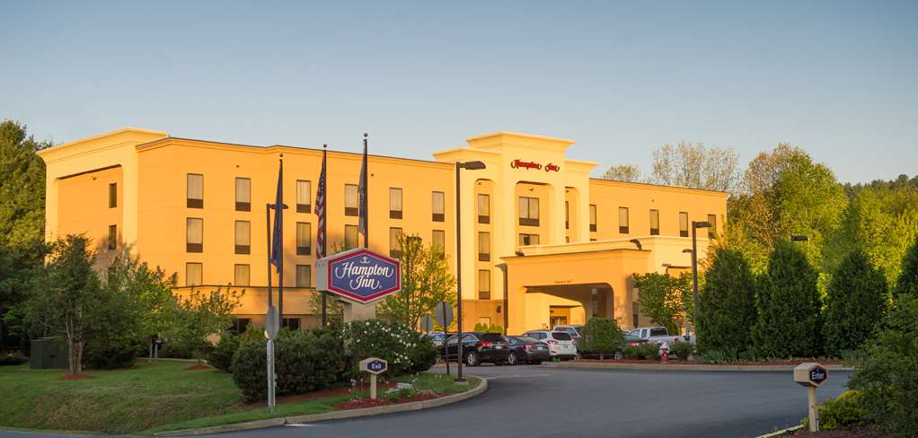 Hampton Inn Brattleboro - thumb 1