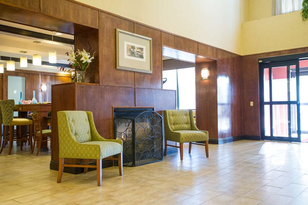 Hampton Inn Brattleboro - thumb 14