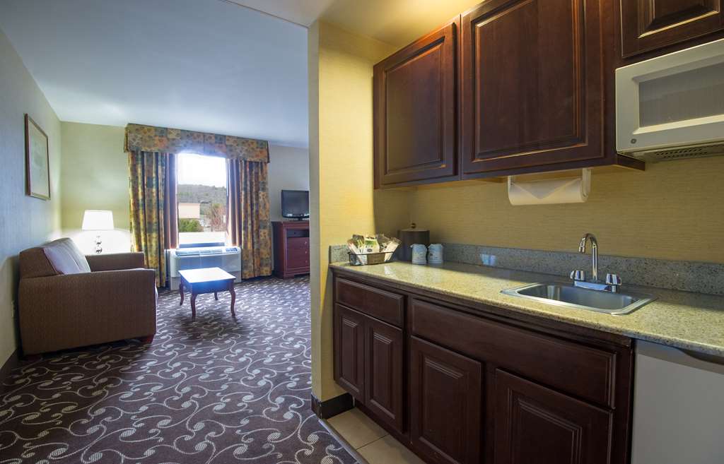 Hampton Inn Brattleboro - thumb 15