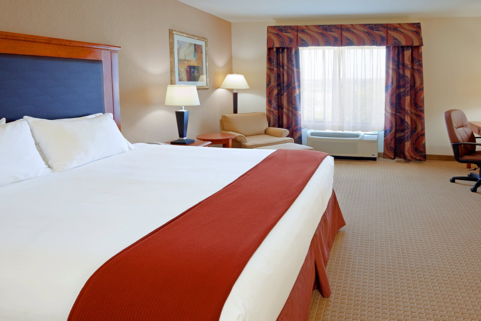 Holiday Inn Express Hotel & Suites - thumb 4