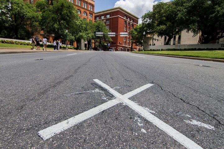 JFK Walking Tour And Oswald Rooming House With CityPass Option - thumb 3