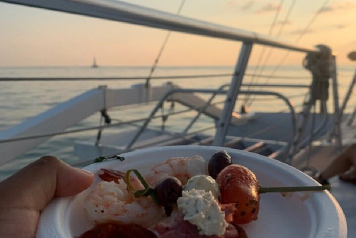 Key West Sunset Sail With Full Bar, Live Music & Hors D'oeuvres - thumb 3